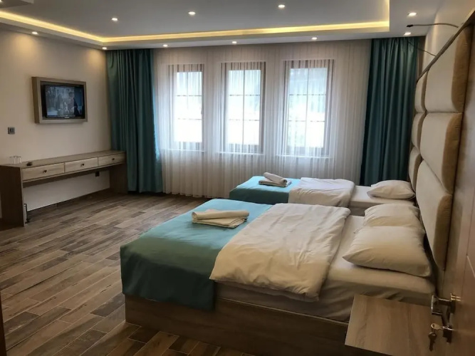 Danis Motel