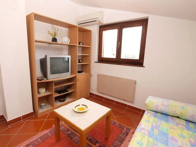 Apartment 297