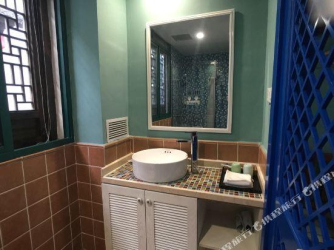 Quadruple Suite