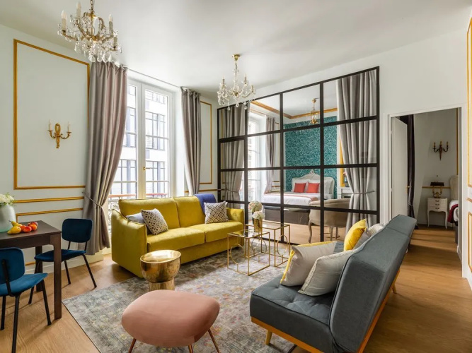 Luxury 2 Bedroom Apartment - Louvre