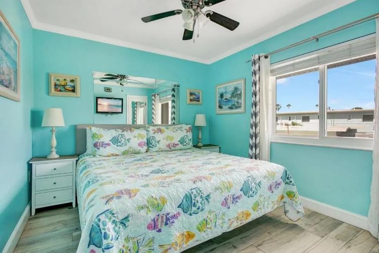 Five Palms Suite 202 - Daily - Weekly - Monthly