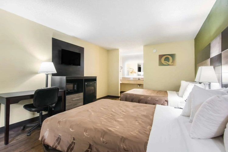 Standard Quadruple room