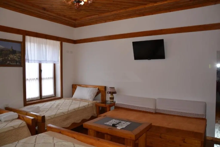 Deluxe Quadruple room