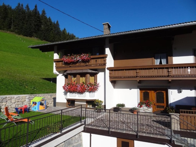 2 Bedrooms Apartment with balcony