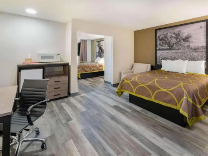Quadruple Suite