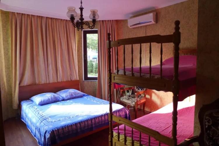 Economy Quadruple room
