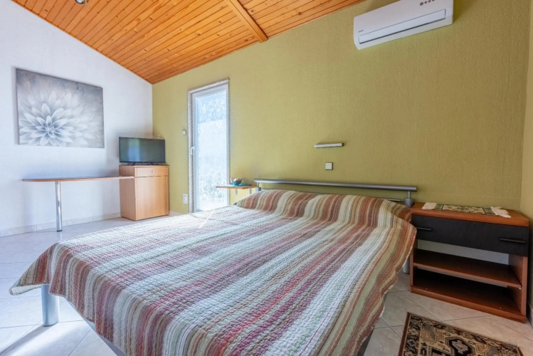 Apartman ELLEN 3