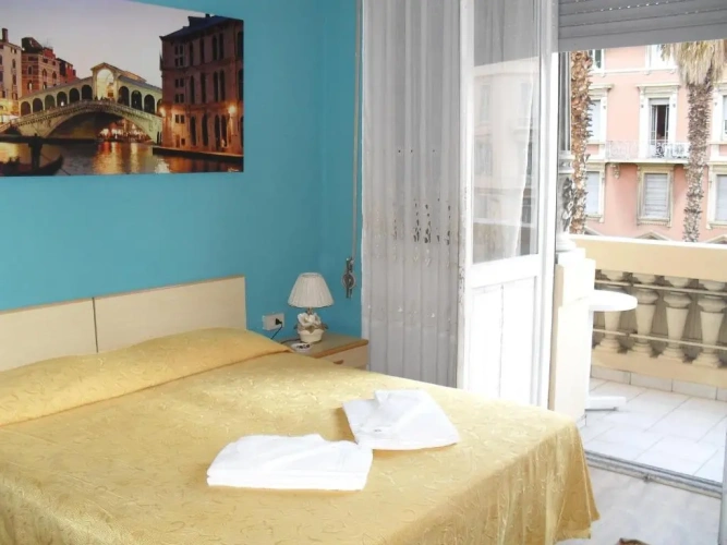 Standard Double room with balcony and with sea view