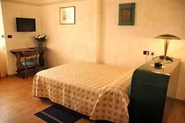 Hotel Napoleon Rimini – City & Station