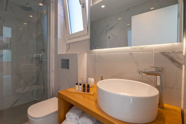 Ninemia luxury residence