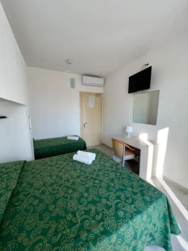 Superior Triple room