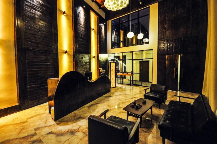 Moonlight Hotel