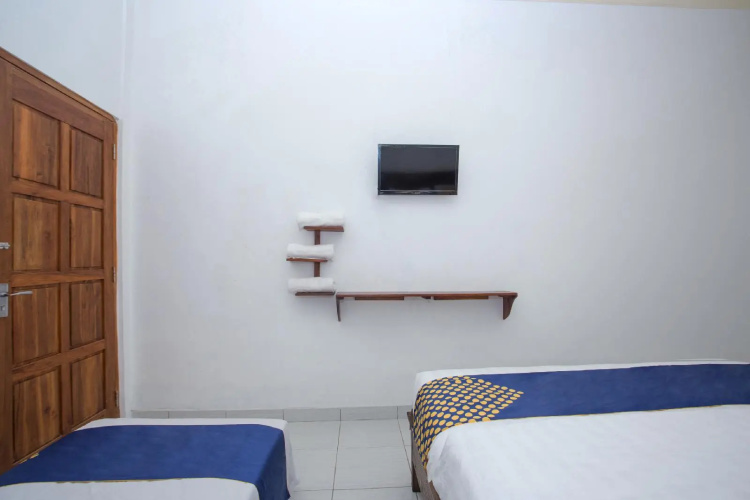 SPOT ON 2761 Pondok Kartini