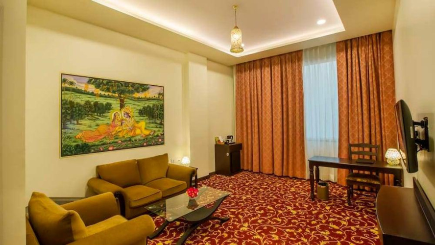 Hotel Kapish Smart-Pure Veg