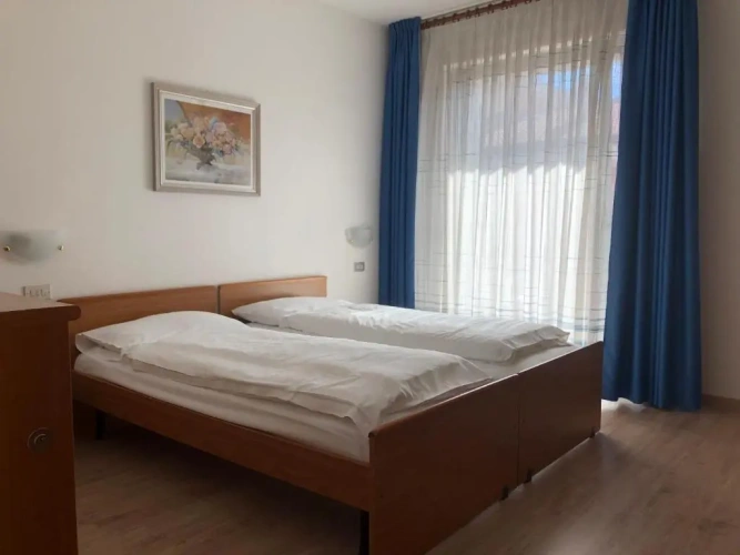 Standard Twin room with balcony