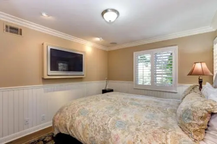 317 Carnation, Corona Del Mar