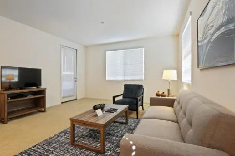 Bluebird Suites in Irvine