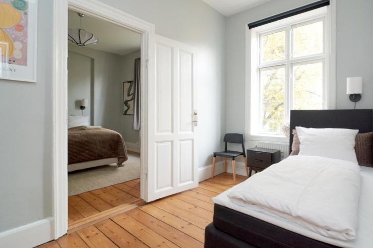 3 Bedrooms Apartment