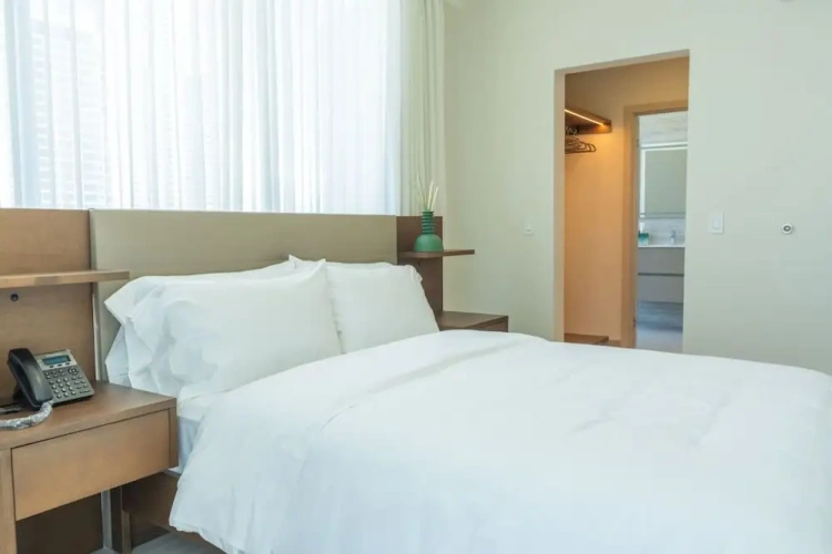 1 Bedroom Business Apartment with park view