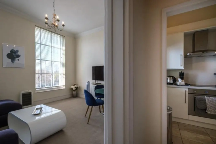 1 Bedroom Apartment