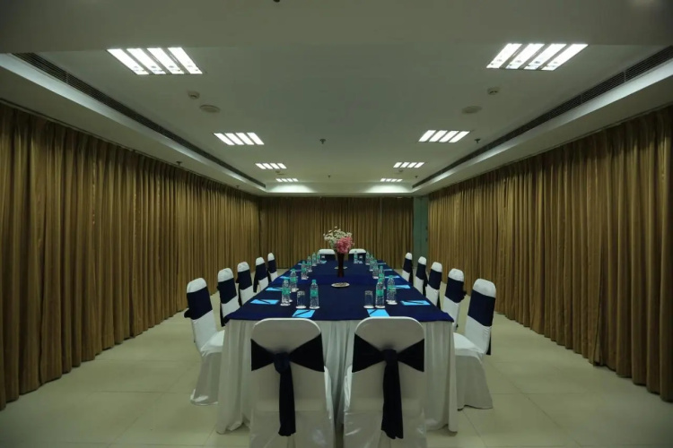 Hotel Hyphen Noida