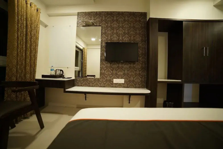 Ramji's Residency by OYO Rooms