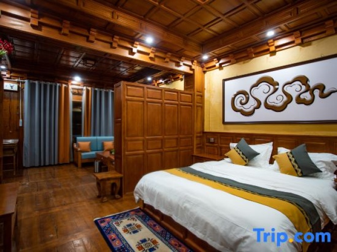 Deluxe Double Suite