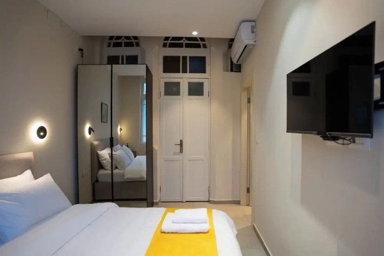 Deluxe Double room with city view
