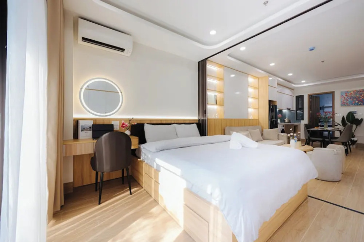 Wisteria Luxury Apartment