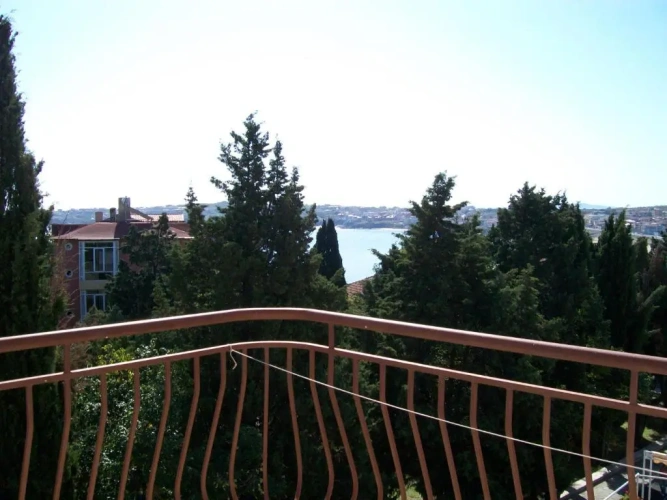 Standard Triple room with balcony