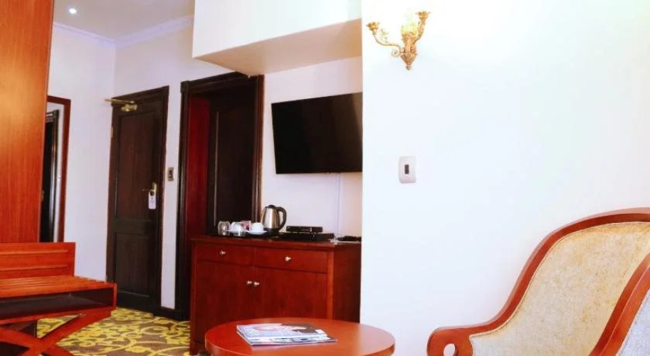 Open House Boutique
