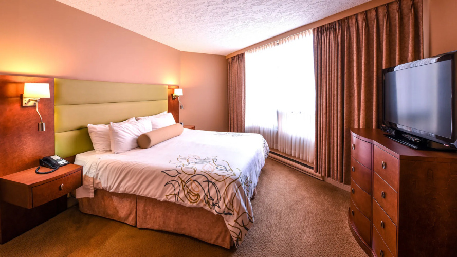 Victoria Regent Waterfront Hotel & Suites