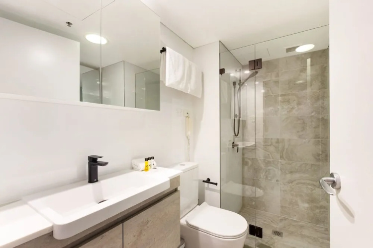 Sydney CBD Studio Apartment 1704 KNT