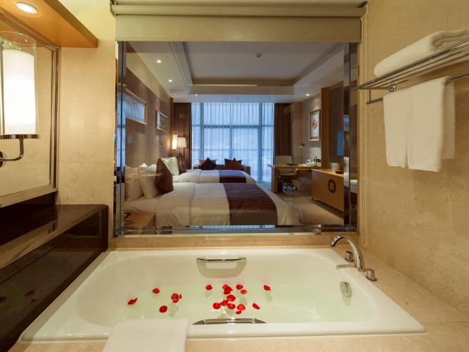 Standard Twin room with garden view