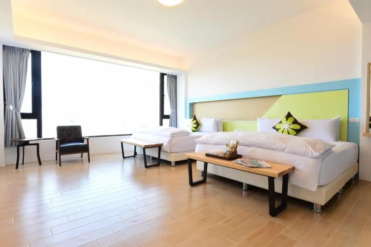 Deluxe Quadruple room with balcony