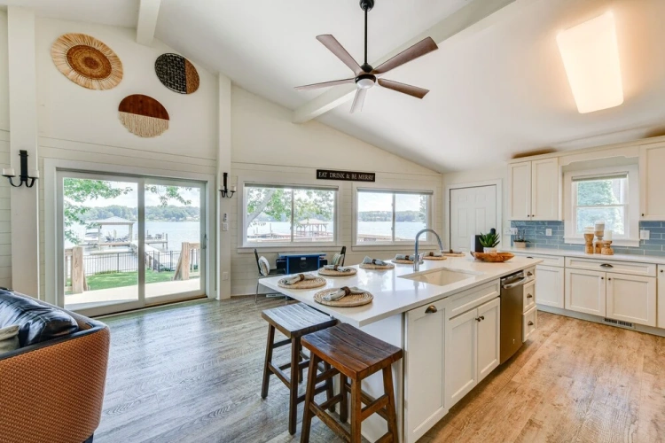 2 Bedrooms Cottage