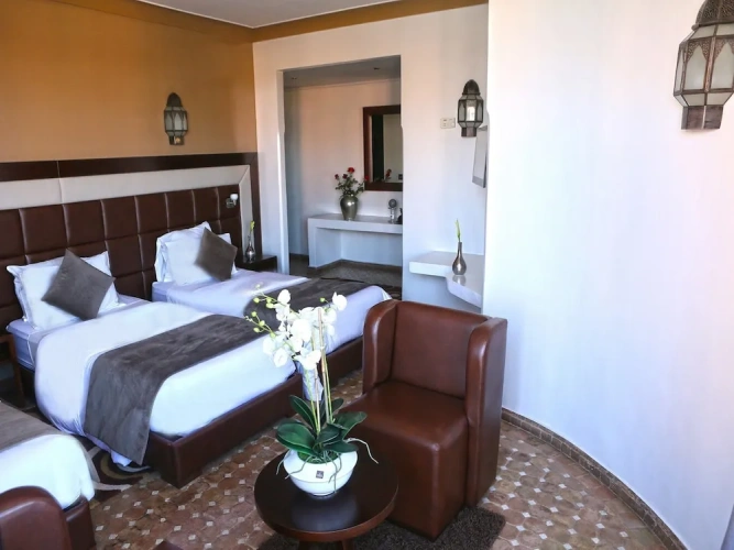 Standard Triple room