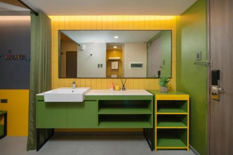 Twin Studio