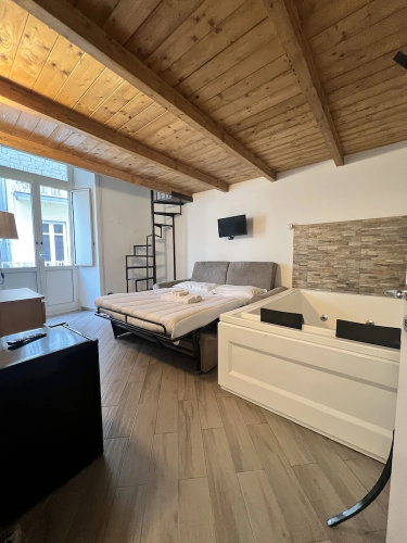 ponte di chiaia rooms
