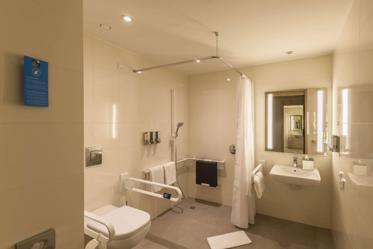 Hampton by Hilton Frankfurt Airport photo 13