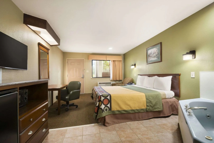 Staywell Suites