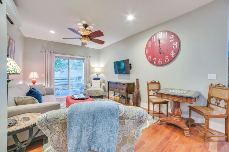 2 Bedrooms Cottage