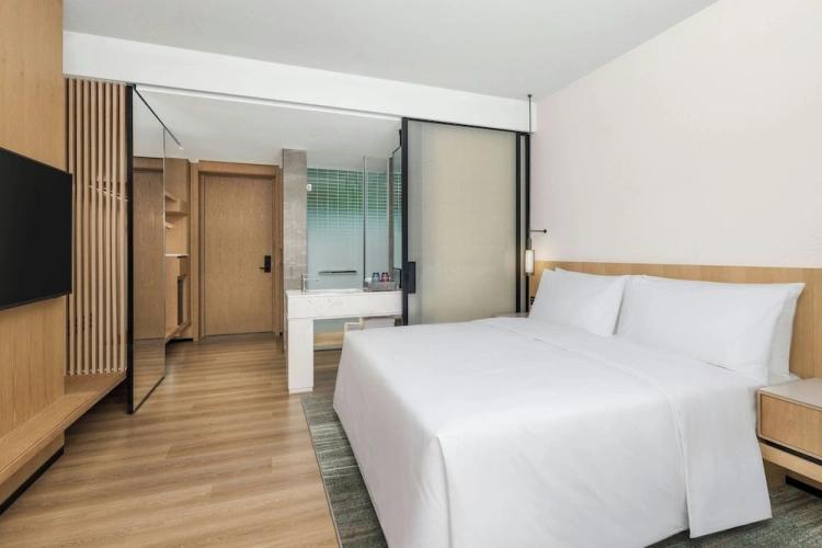 Comfort Double room with city view