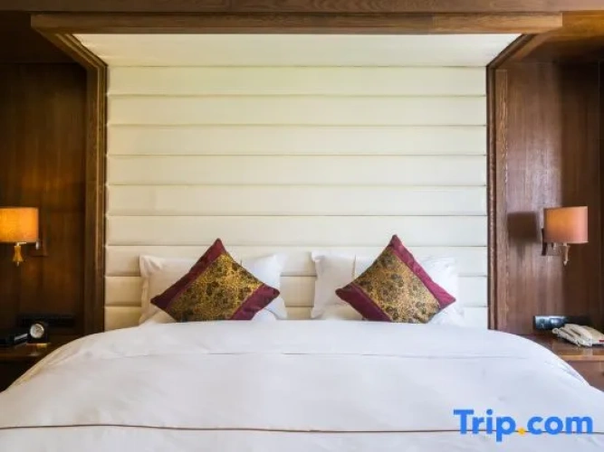 2 Bedrooms Deluxe Quadruple Family Suite