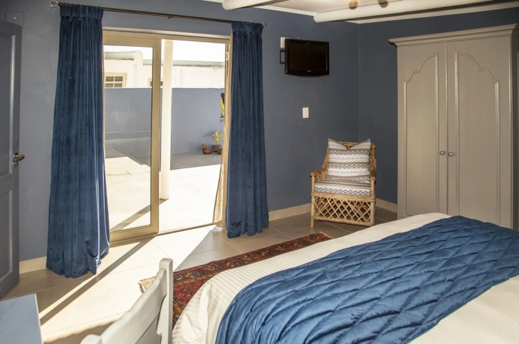 Abalone Hotel & Villas