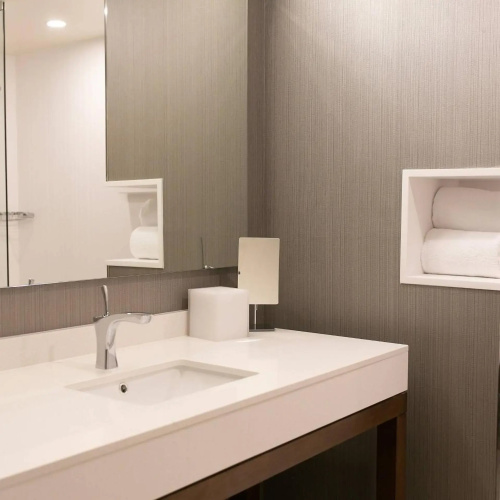 Courtyard by Marriott Elkhart