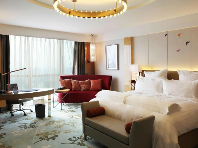 Pullman Linyi Lushang