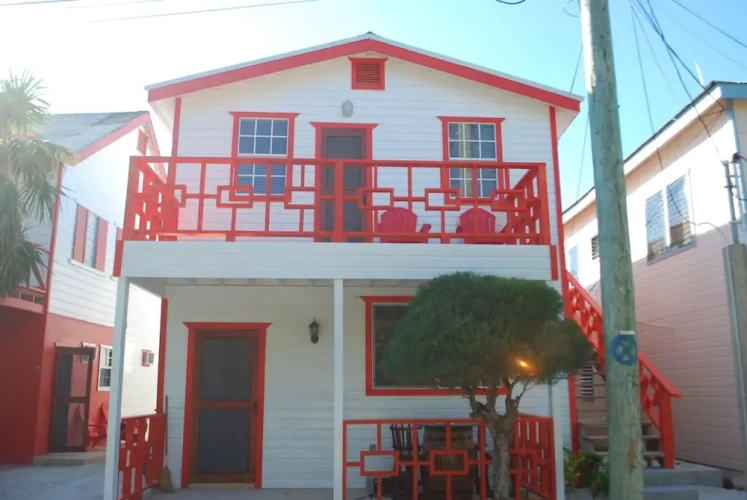 Apartment with balcony