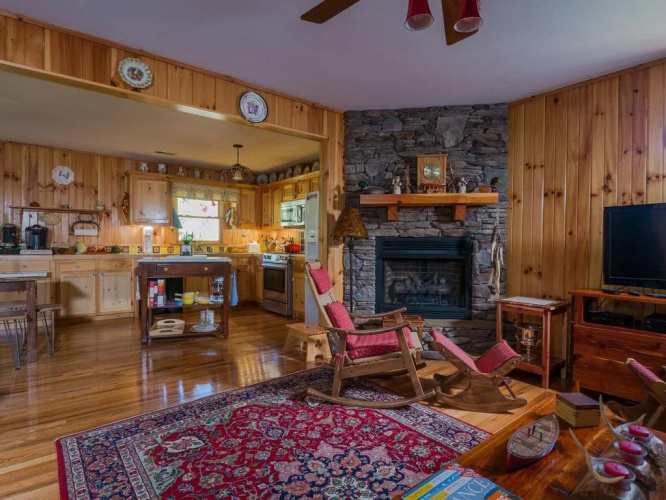 River ' s Edge Inn