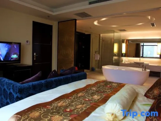 1 Bedroom Deluxe Double Suite